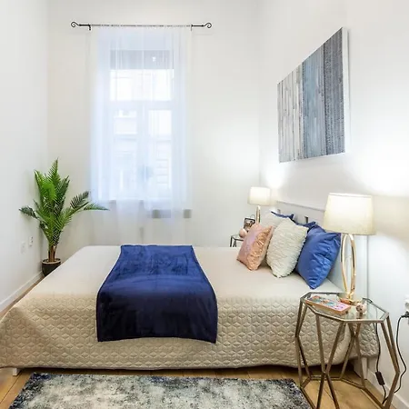 Stylish Luxury By Anna *